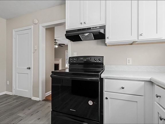5th image of 106 Dixie Dr #4