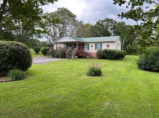 528 Hill St, Madisonville, TN 37354