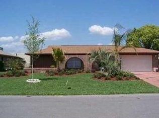 968 W Embassy Dr, Deltona, FL 32725