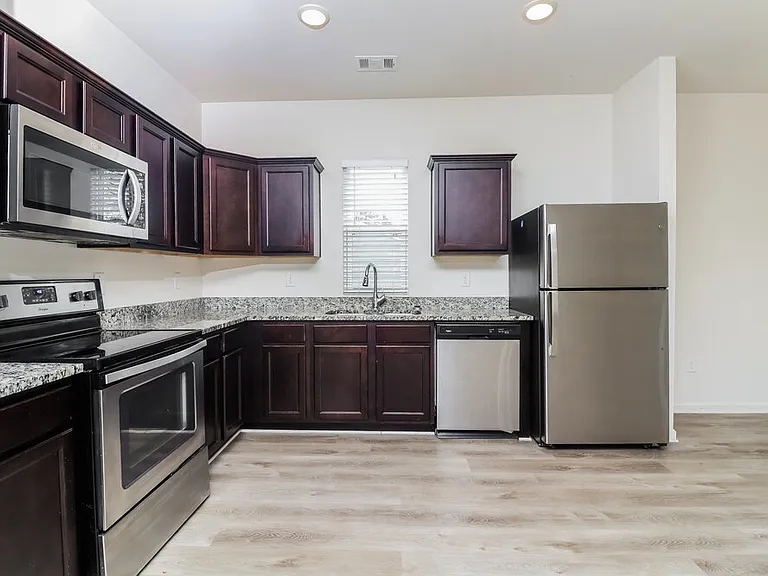 7261 Lacey Dr — Photo 7