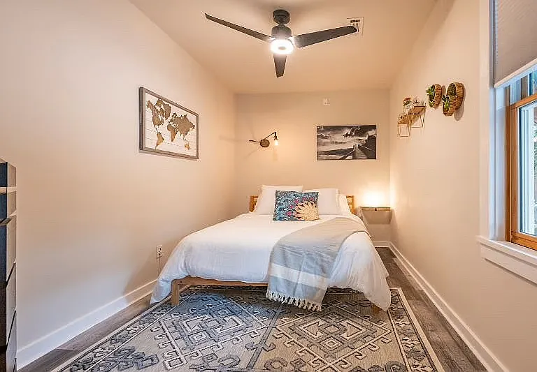 4580 Carriage Walk Ln — Photo 15