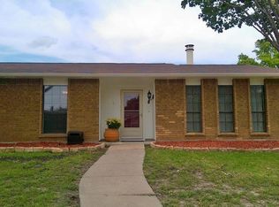 418 Cambria Dr, Coppell, TX 75019
