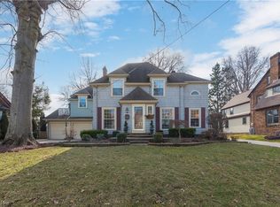 21199 Kenwood Ave, Rocky River, OH 44116