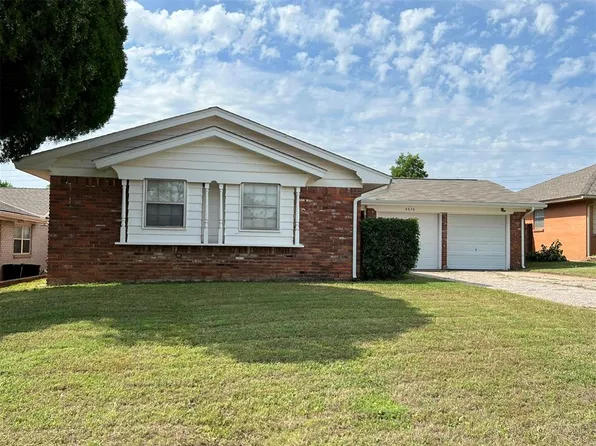 5616 NW 59th St, Warr Acres, OK 73122
