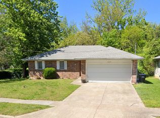 2627 E Verona St, Springfield, MO 65804
