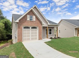 93 Colonial Dr, Cleveland, GA 30528