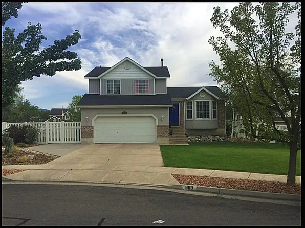 669 W Kit Carson Cir, Centerville, UT 84014