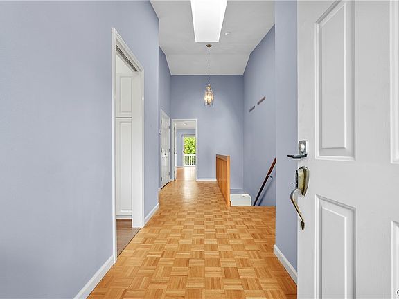 5th image of 4964 Ravine Rd