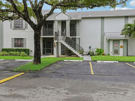 2nd image of 1280 S Franklin Avenue #1280H