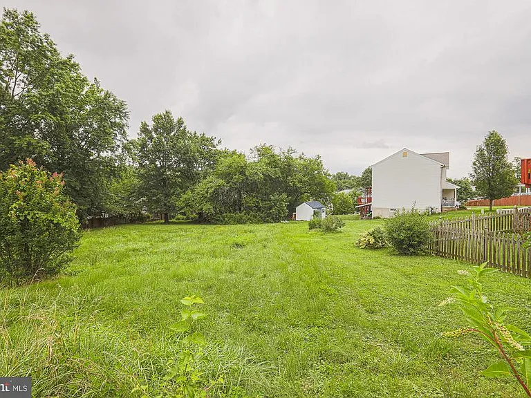 6512 Golden Ring Rd — Photo 48