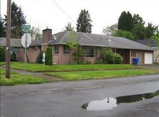 1018 S 6th Ave, Kelso, WA 98626