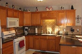 5th image of 8550 Pleasant Meadows Dr NE