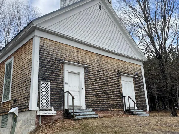 1038 East Madison Road, Madison, ME 04950