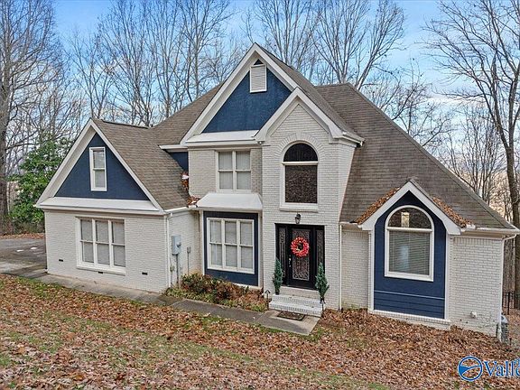 4th image of 109 Runell Dr SE
