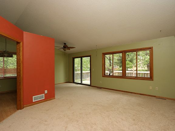 4th image of 1287 107th Ln NE