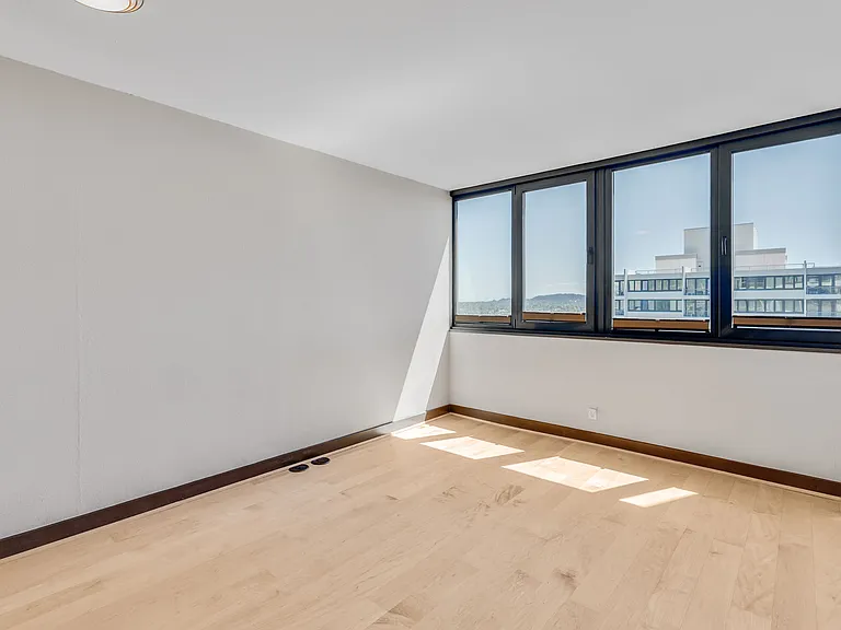 255 SW Harrison St #21G — Photo 15