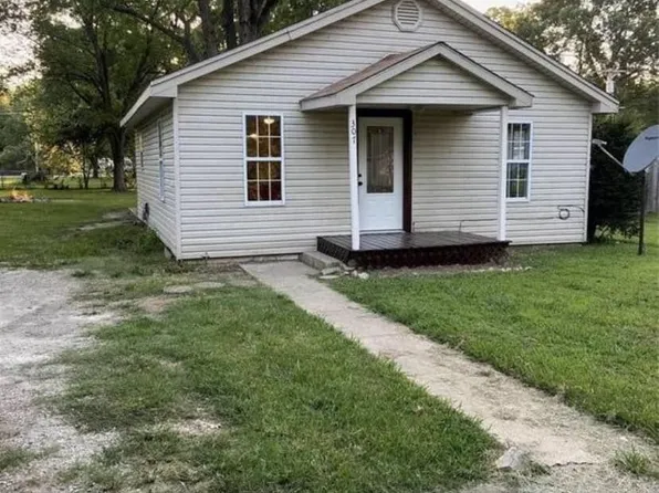 307 Greason St, Fisk, MO 63940