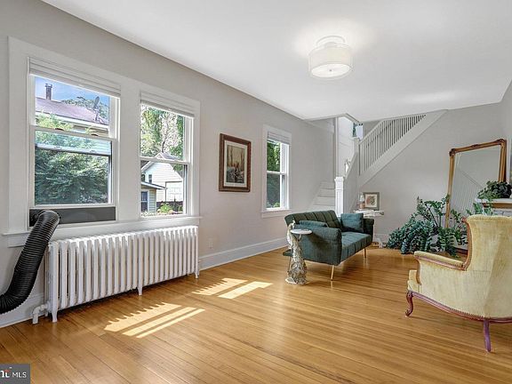 4th image of 915 20th St S