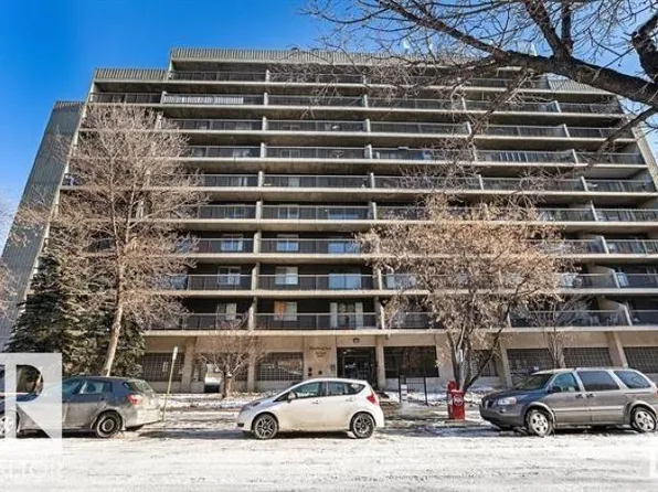 12841 65th St NW #205, Edmonton, AB T5A 4N4