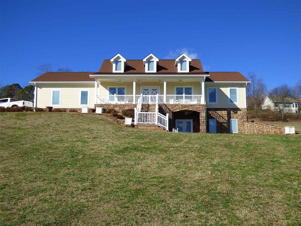 1st image of 858 Isabell Dr