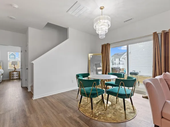 132 Tormore Dr, Sanford, NC 27330