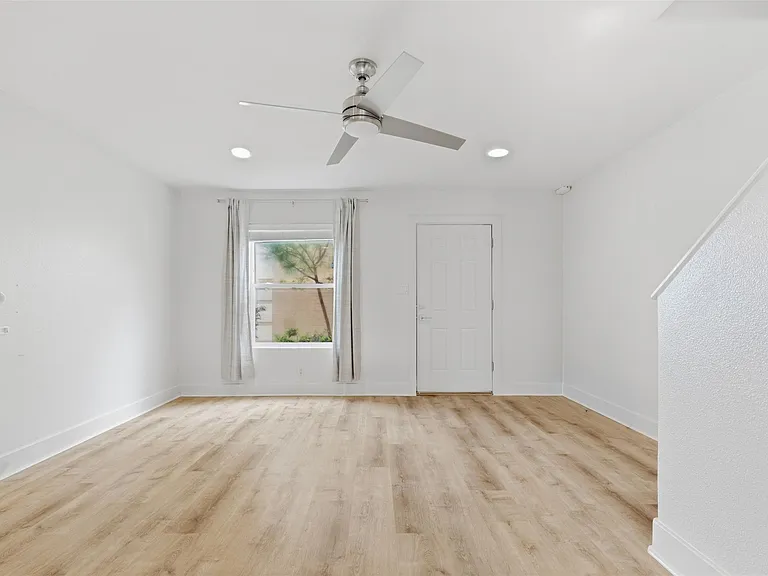 1101 Grove Blvd #201 — Photo 9