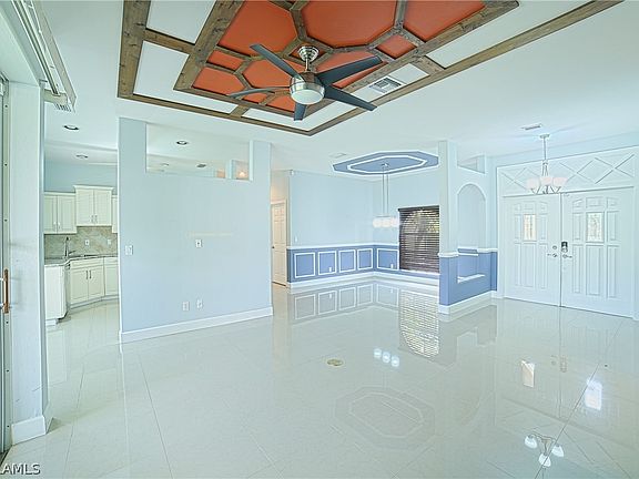4th image of 841 Geneva St