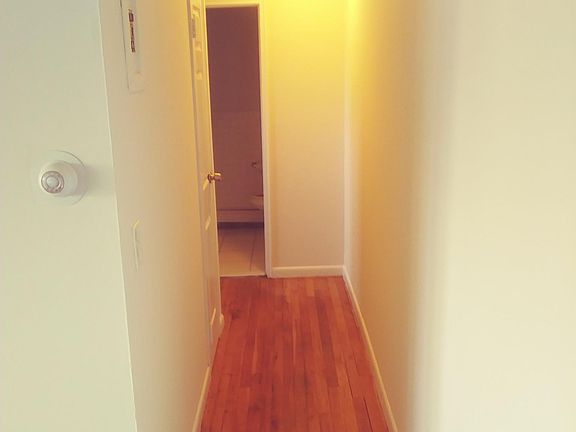5th image of 159 Nassau Ave APT 1D