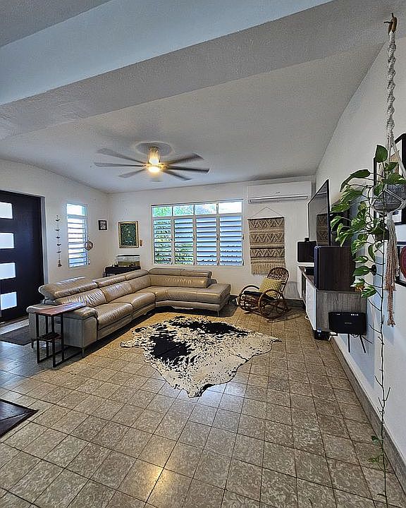 Unit1 Living area
