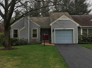 124 Garnett Ln, Slingerlands, NY 12159