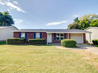 34169 Teakwood Pl, Brighton, IL 62012