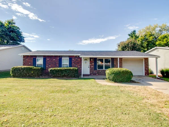 34169 Teakwood Pl, Brighton, IL 62012