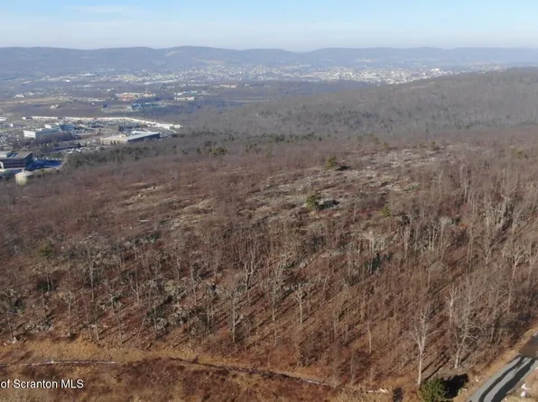 Montage Mount Rd, Moosic, PA 18507