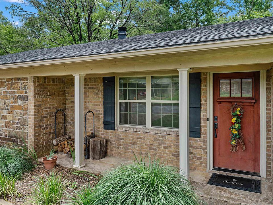 1st image of 1513 Peterson Ln