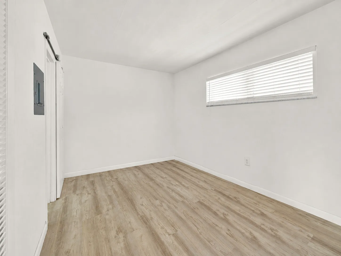 7 Salamanca Ave. - 05 — Photo 1