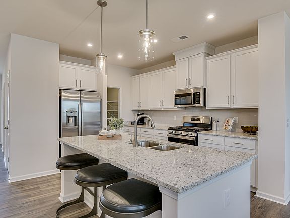 7th image of this home