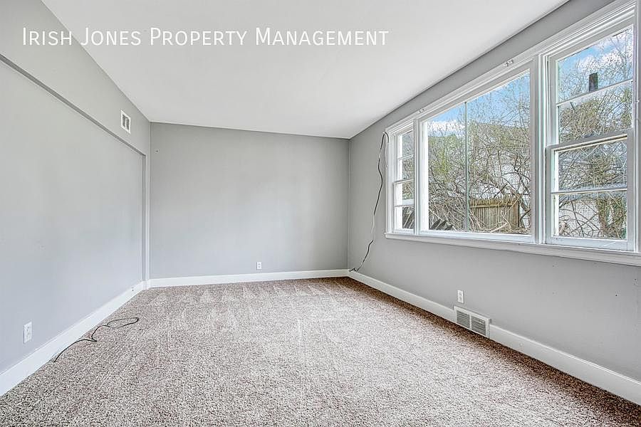1st image of 228 Herkimer St APT 3