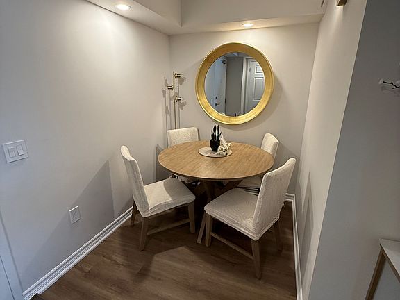 4th image of 716 Main St E #210