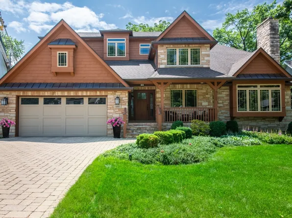 846 Wellner Rd, Naperville, IL 60540