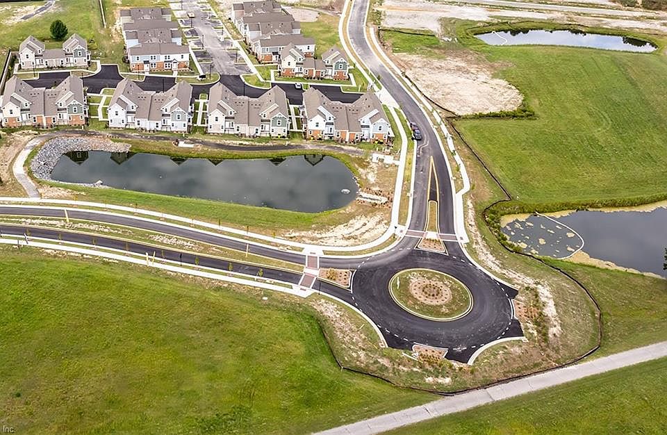 1st image of 1012 Robinson Rd #6C