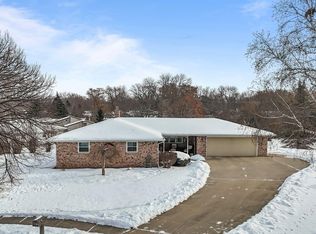 608 Michigan Lane Ct, Kaukauna, WI 54130