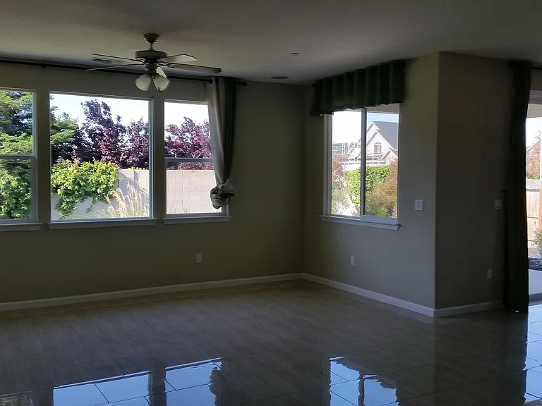 4837 Langley Way — Photo 7