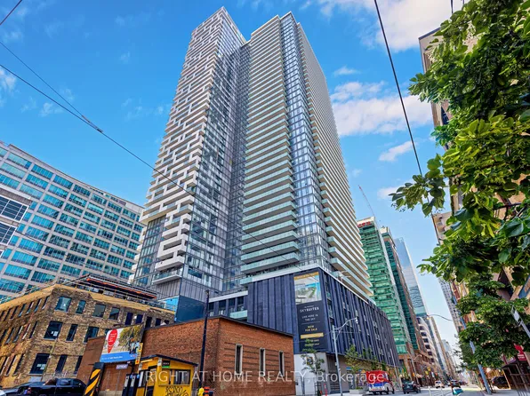 25 Richmond St E #315, Toronto, ON M5C 0A6