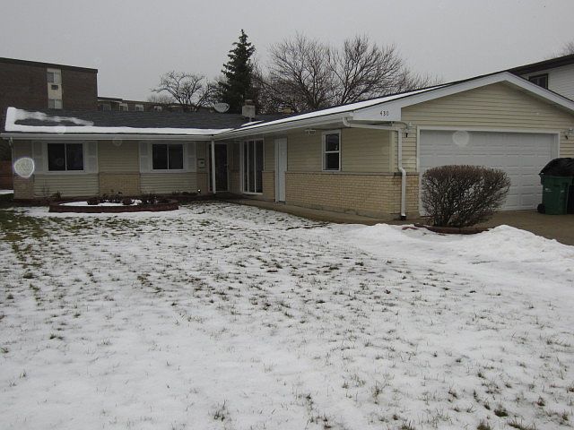 1st image of 430 Manor Hill Ln