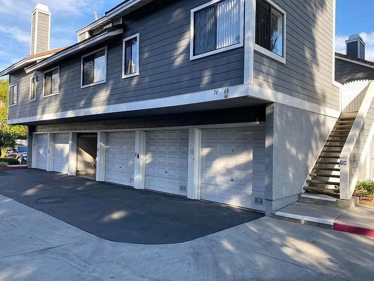 70 Coventry Ln — Photo 20