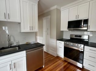 35 Trowbridge St #2C, Arlington, MA 02474