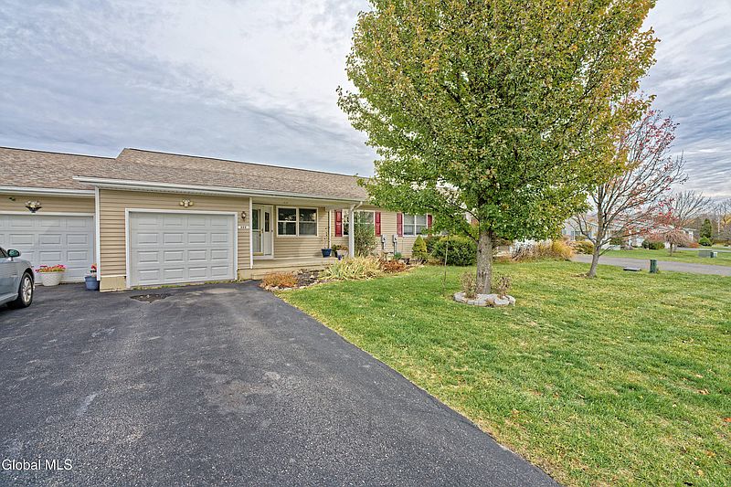 4th image of 122 Skyview Drive