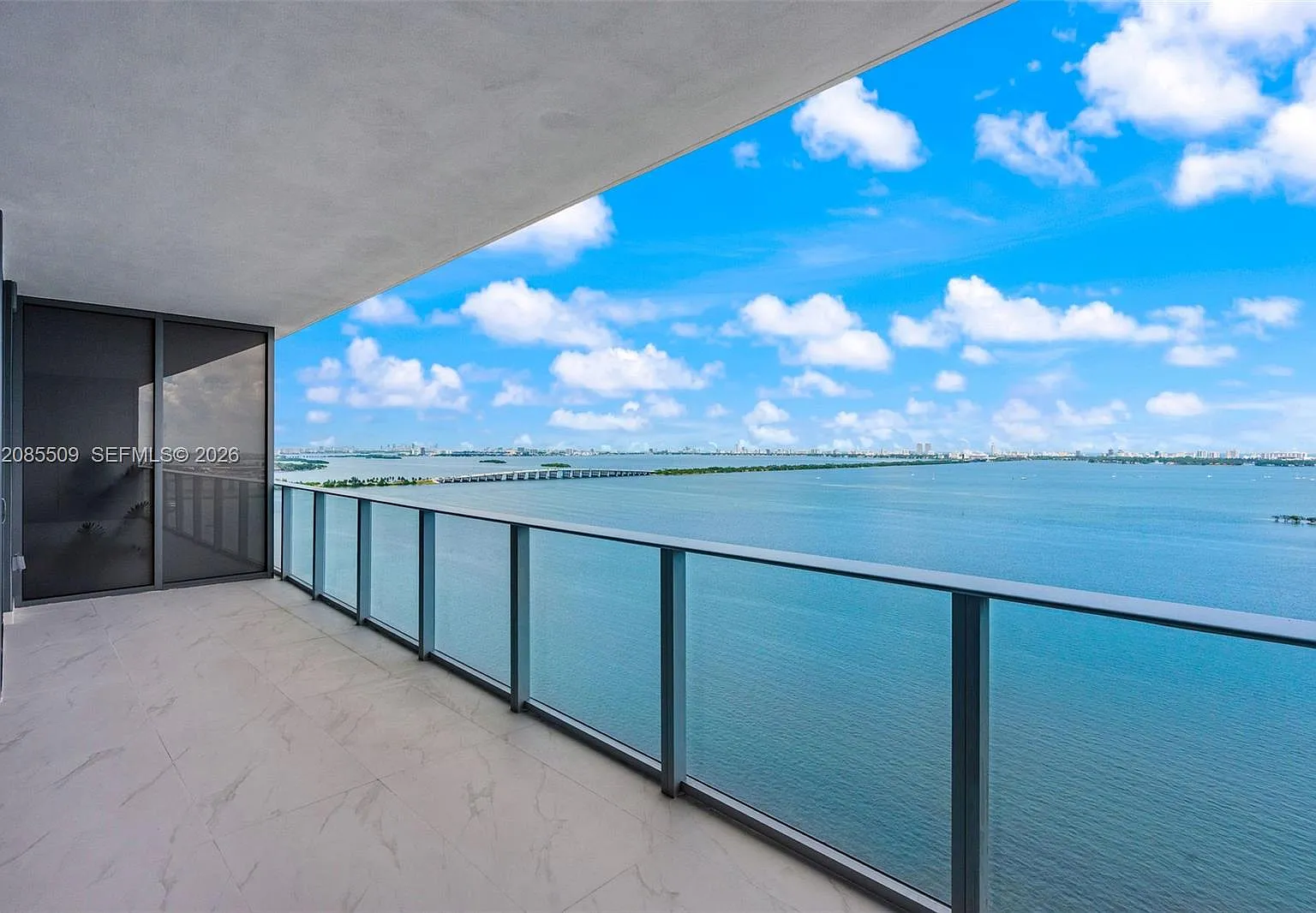 2 bed, 3.0 bath, 1306 sqft, $12,000 — Photo 2
