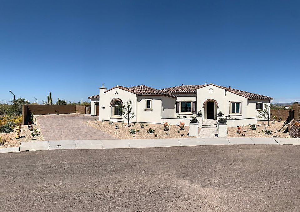 2nd image of 6008 E Oyer Ln