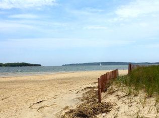1 Reynolds Ave, Wareham, MA 02571